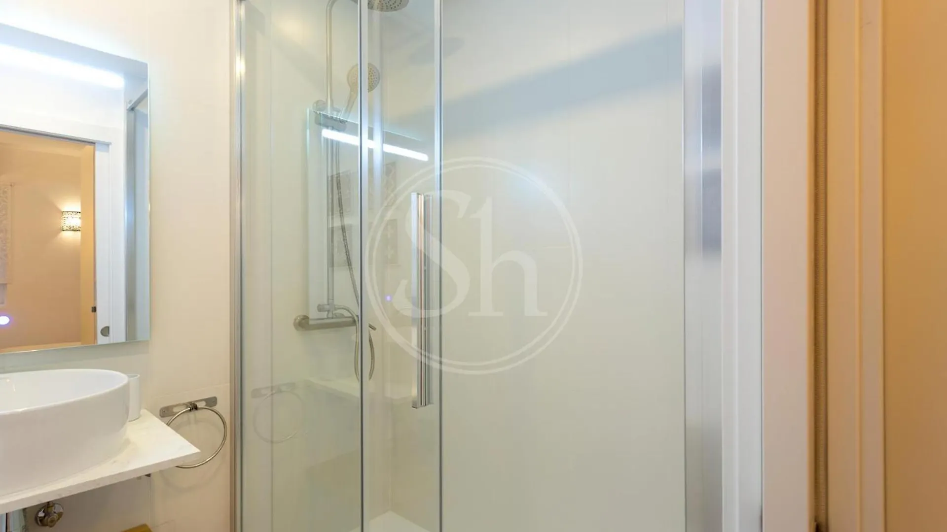 Apartamento Cerca De Sagrada Familia Barcelona Apartment